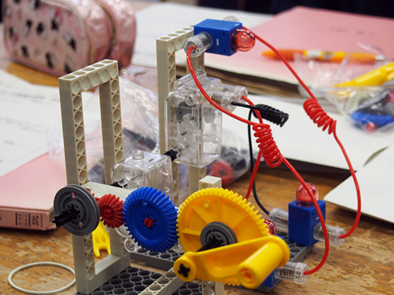 中学校技術・家庭科教材「TECH未来」